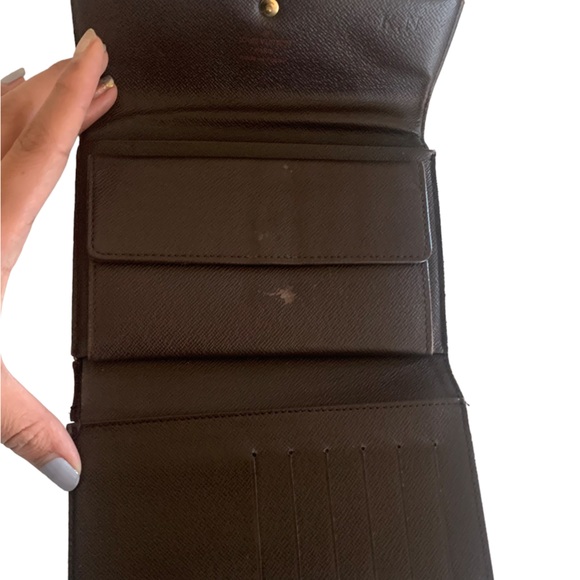 #98 LOUIS VUITTON | Authentic 2006 Damier Ebene Alexandra Wallet - Picture 9 of 15